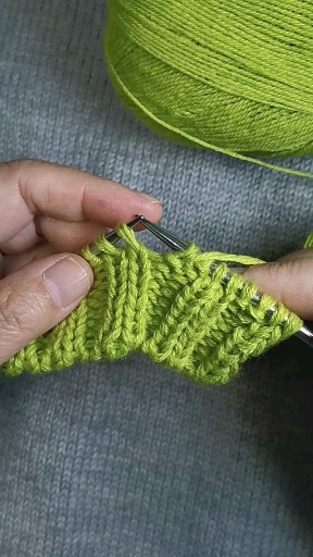 #纯手工编织毛衣#留扣眼的方法