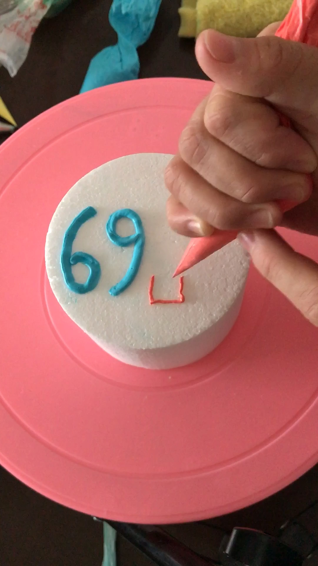 #生日蛋糕#为什么巨蟹座的标志是69?