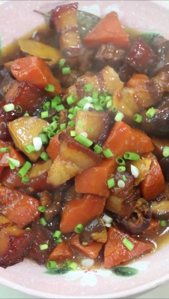 #红烧肉#红烧肉还是要点配菜才好吃
