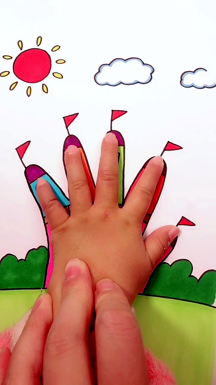 #画画原来如此简单#宝宝手掌画城堡