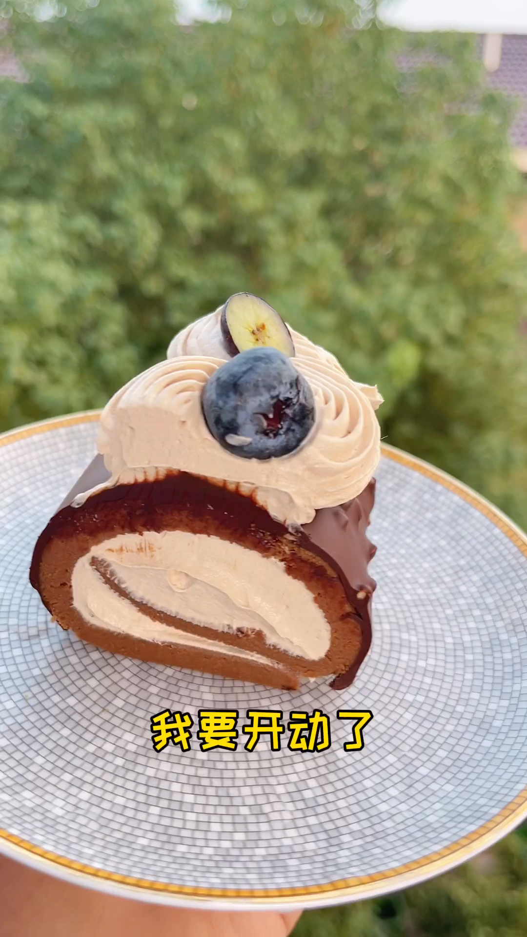 #自制美食#只要吐司就能做出超好吃的脆皮梦龙蛋糕卷！简直就是手残党的福音啊～