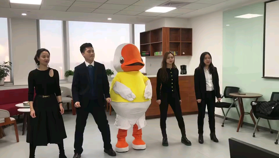 #广场舞#这有一只可爱的小黄鸭