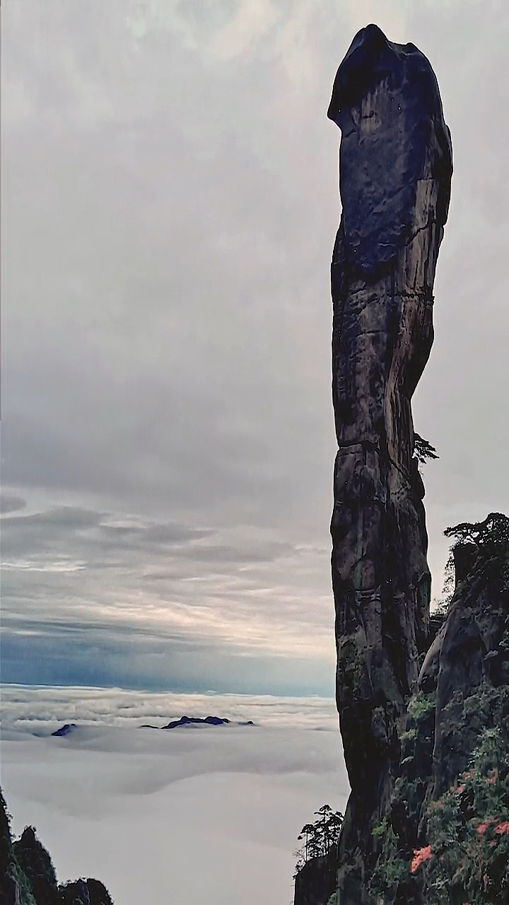 一柱擎天的景色只有在国内才能看到