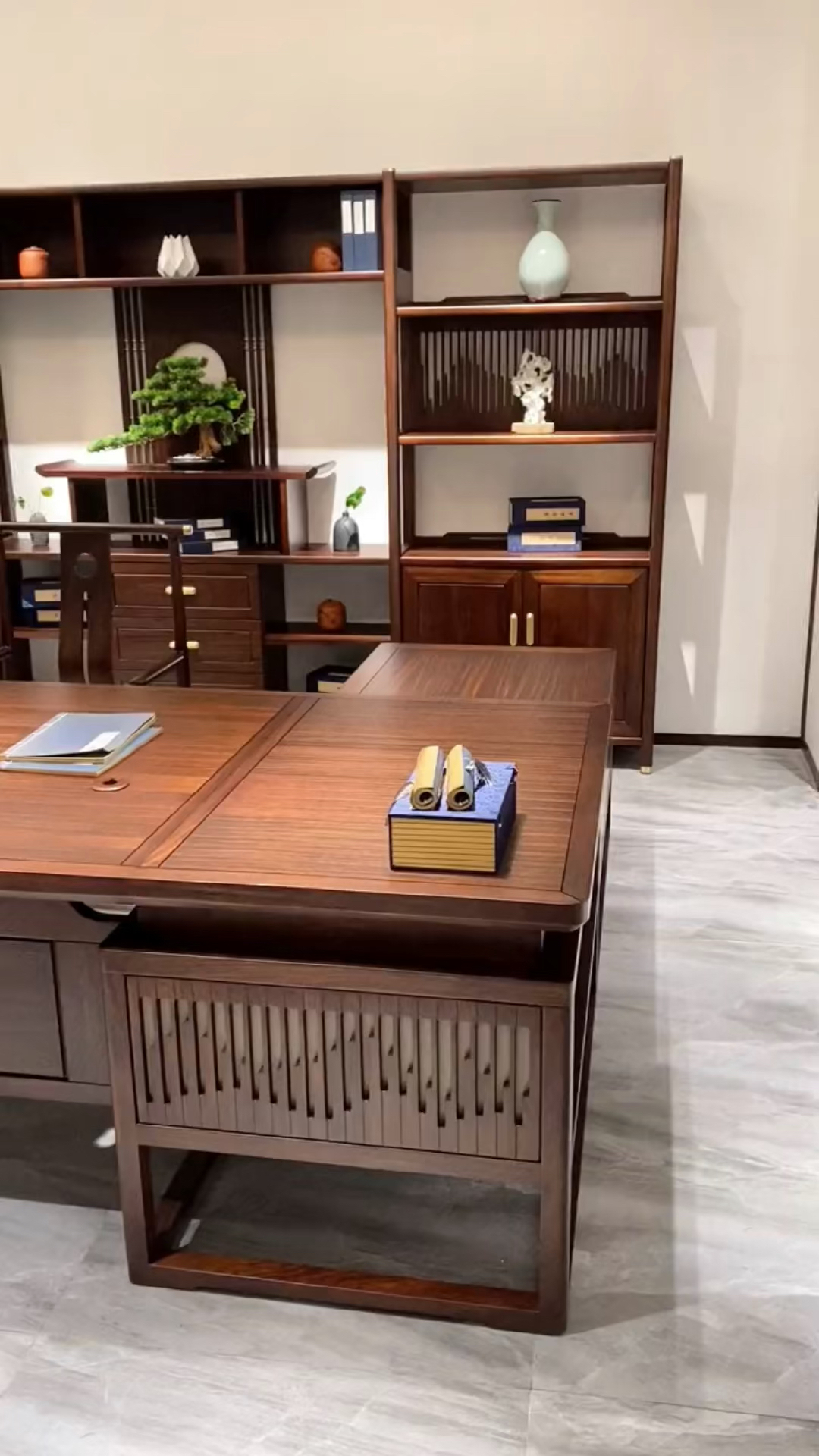 新中式家具#新中式办公室家具定制大班台书架