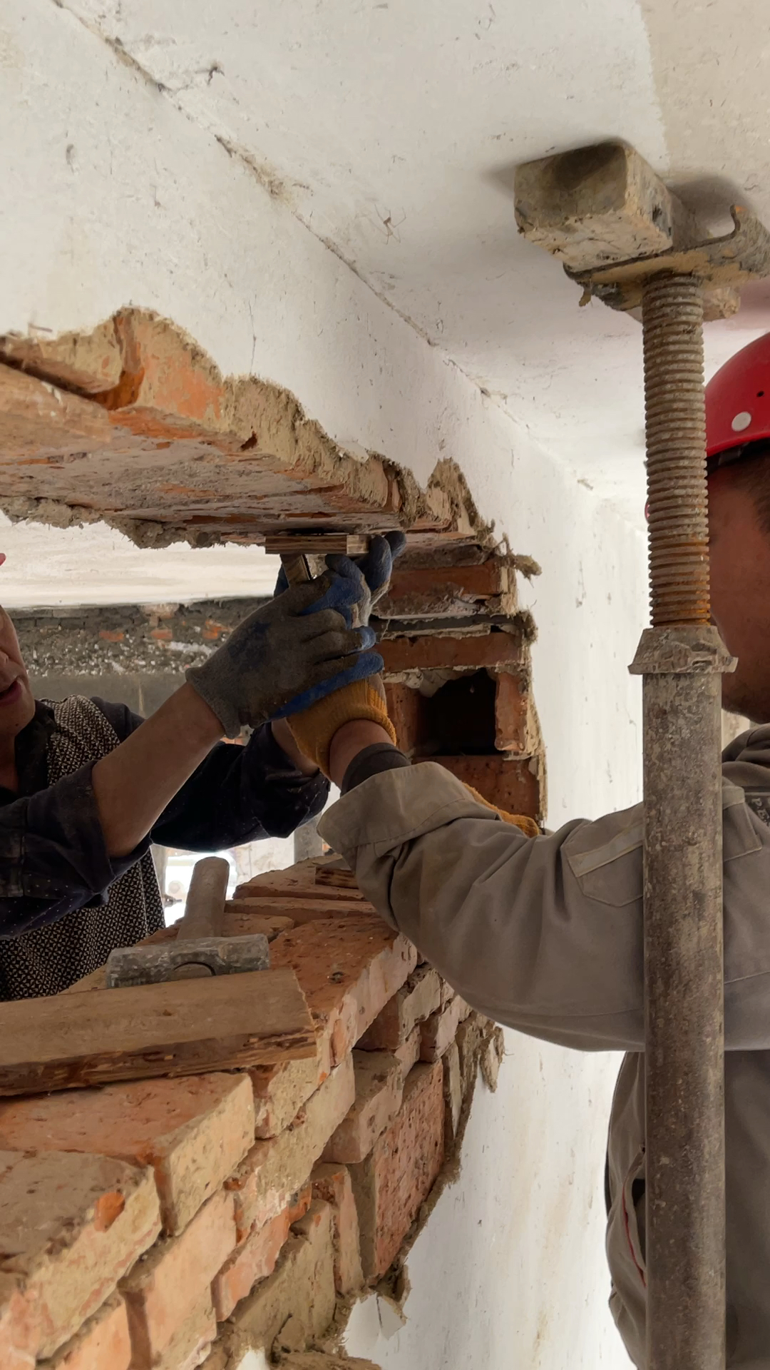 老房子加固圈梁