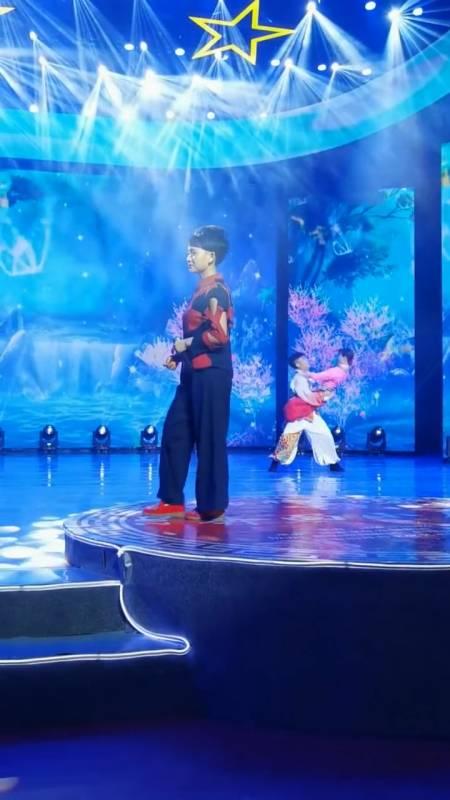 马美如完整版,新歌专辑正式发行上线,树梢梢亲到树根根,现场版-度小视