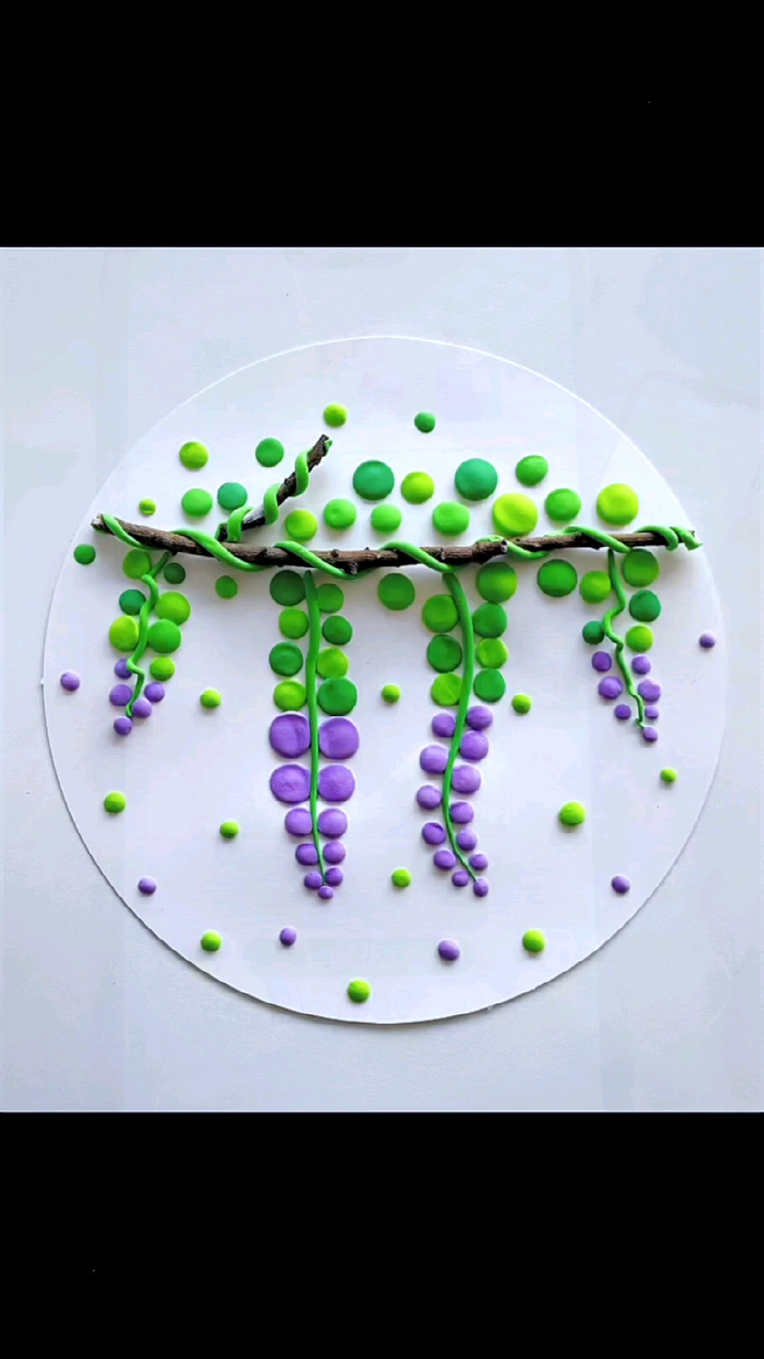 手工制作#适合幼儿园小朋友做的春天主题画【紫藤萝】