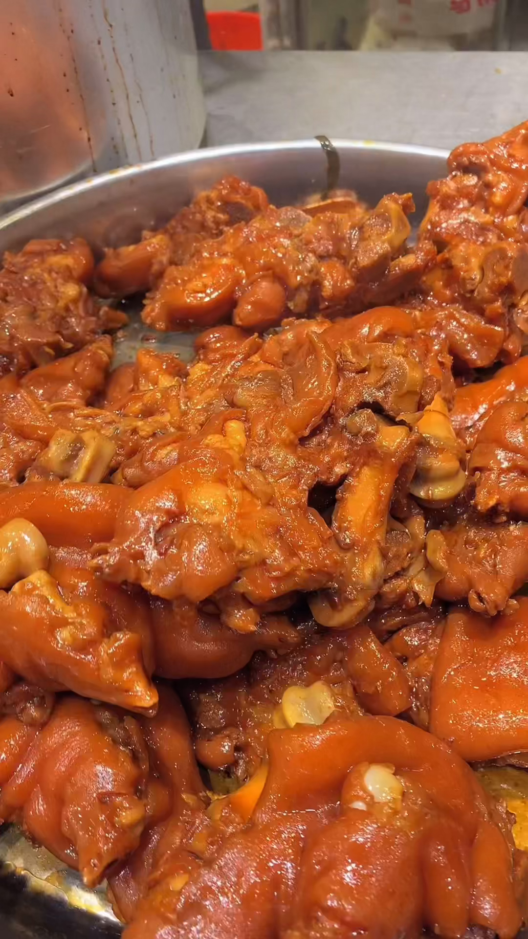 实体店教学#皇后猪蹄出锅了,软糯多汁满满的胶原蛋白.-度小视