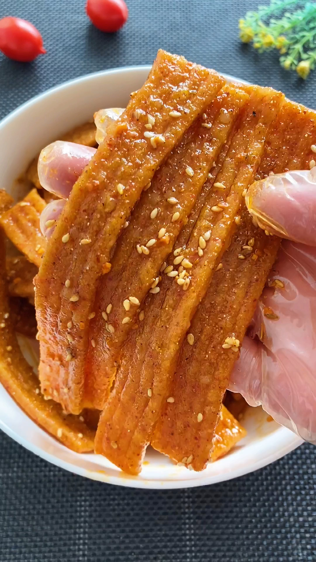 辣条在家用米饭就能做出好吃的辣条干净卫生又好吃