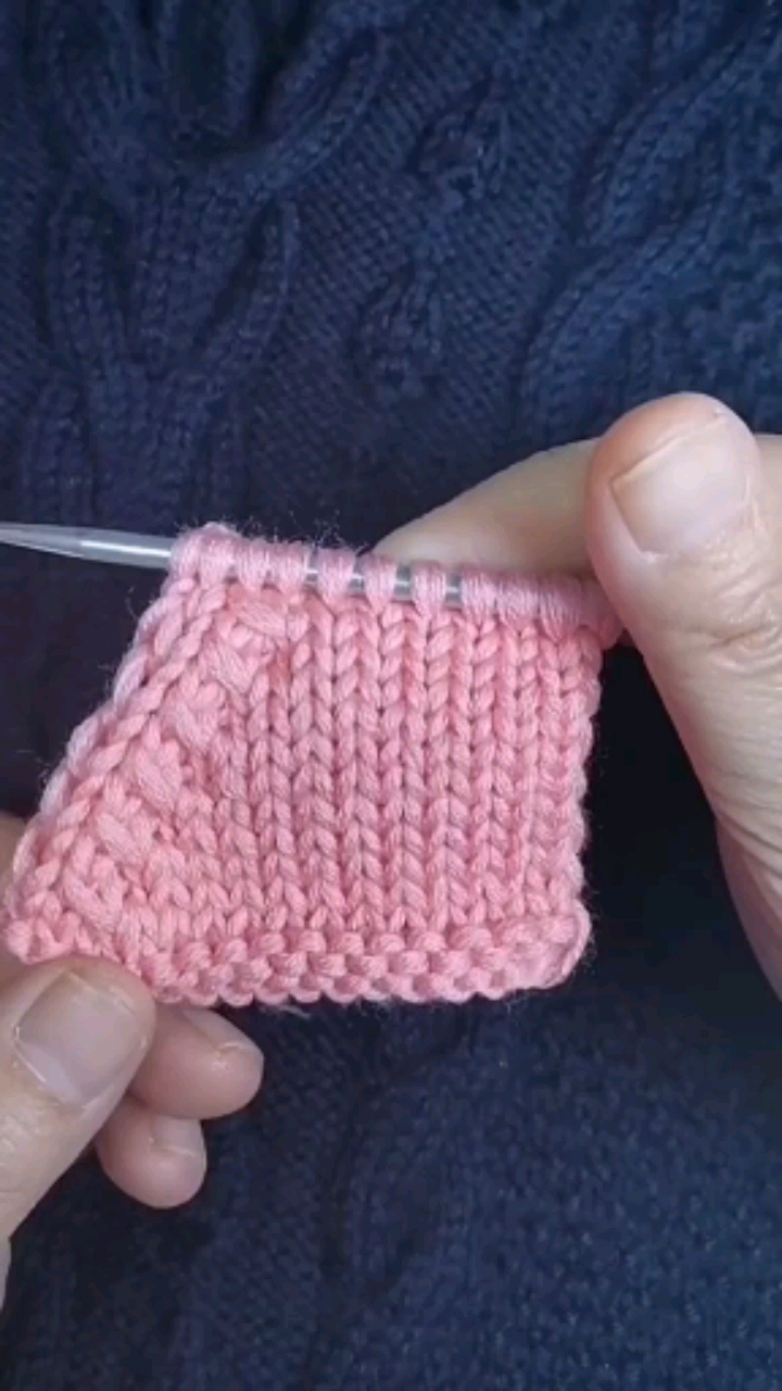 萤火有奖打卡小燕子左边收一针方法