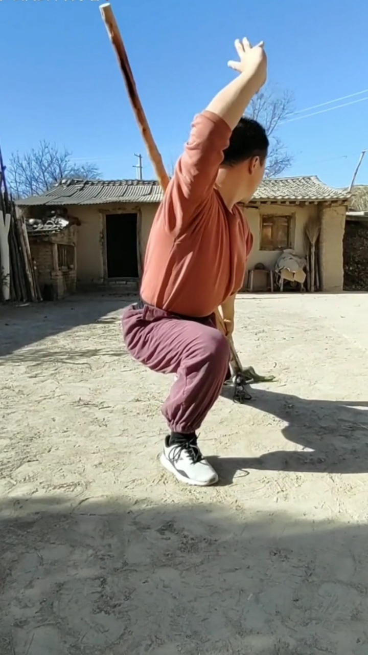 中华功夫#民间武术高手～中华武术冷兵器之盘龙棍!
