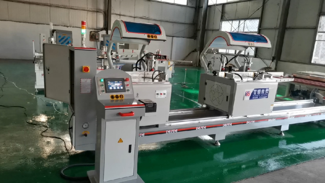 这是高手#移门推拉三头锯测试中不用模具的好设备