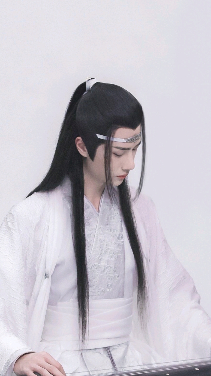 王一博#一到冬天就会特别想念小蓝呢#王一博蓝忘机