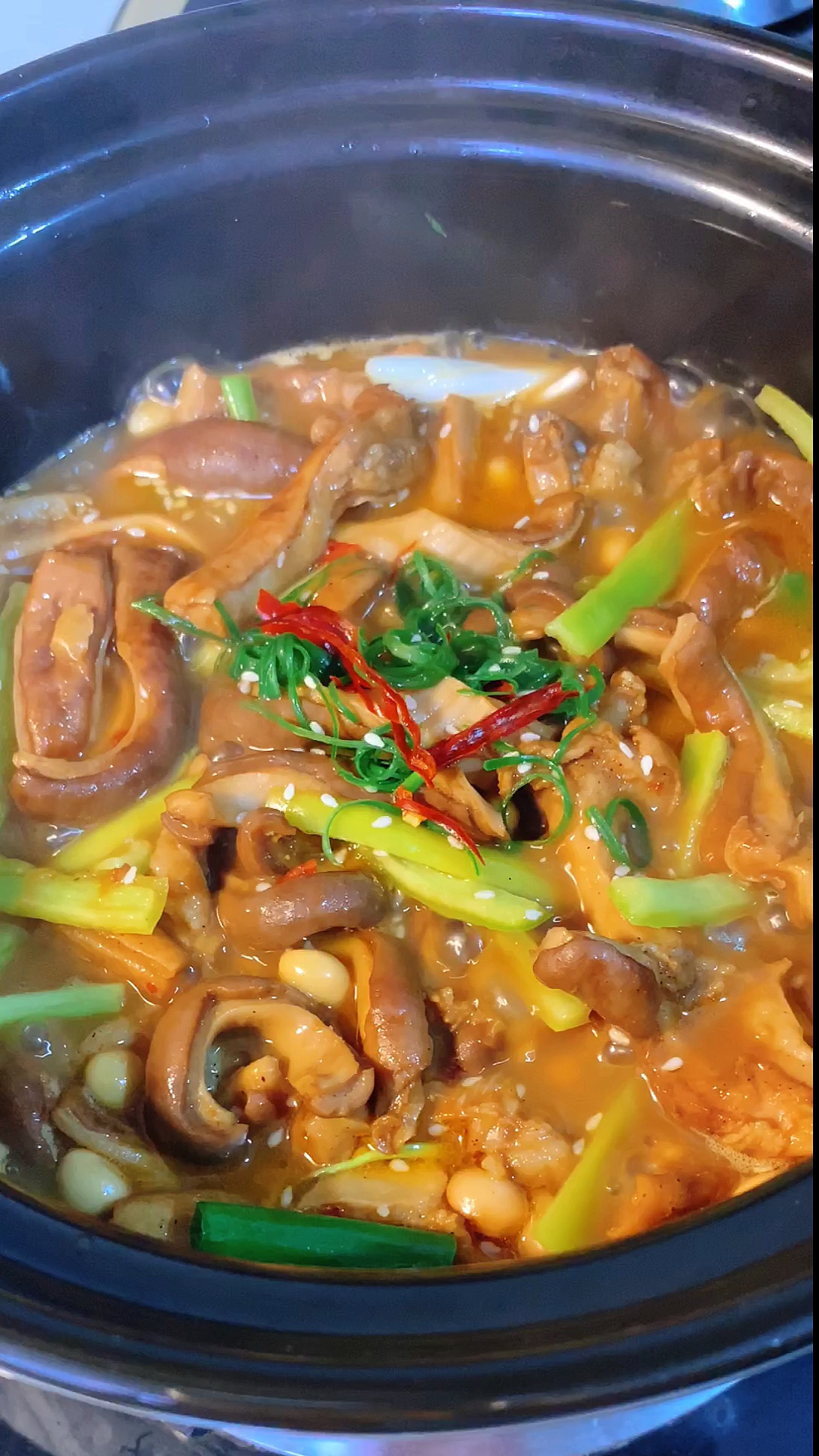 美食猪肚最好吃的做法砂锅焗猪肚上桌汤汁都不剩