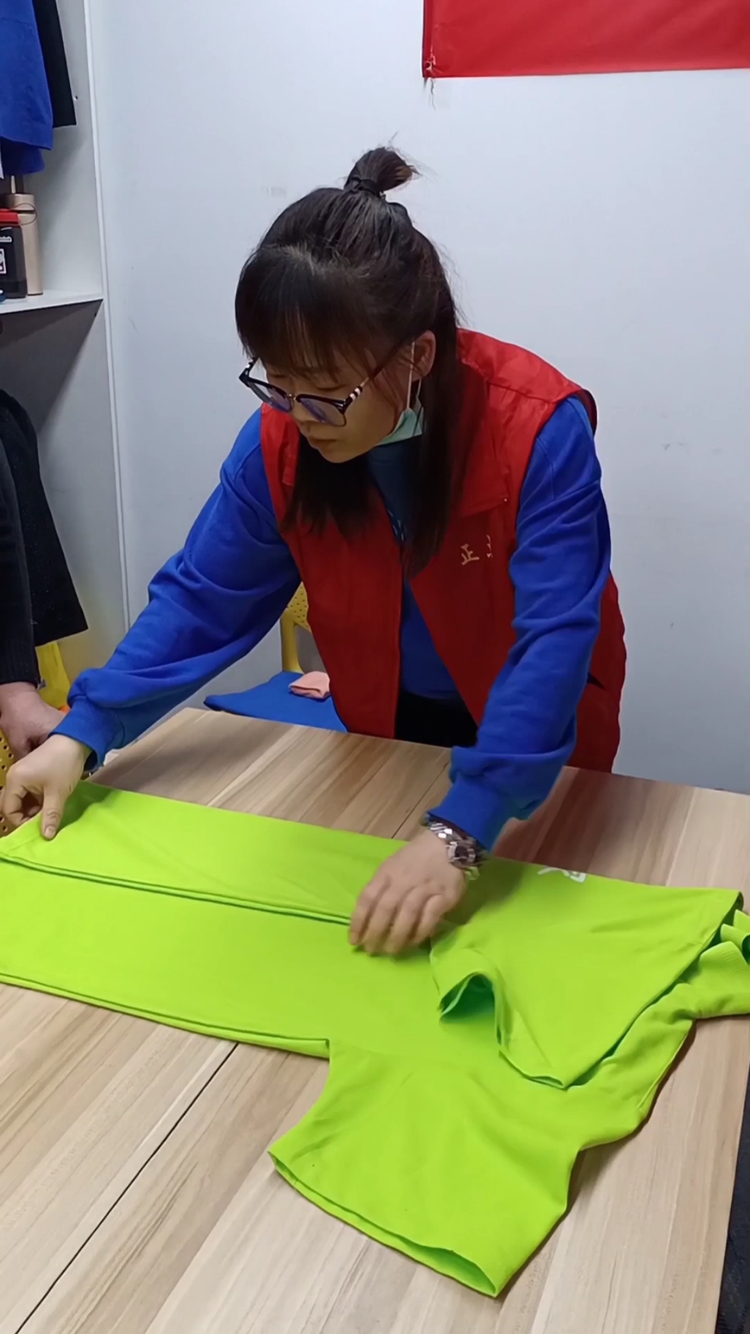 家政培训#收纳整理:t恤口袋折叠法