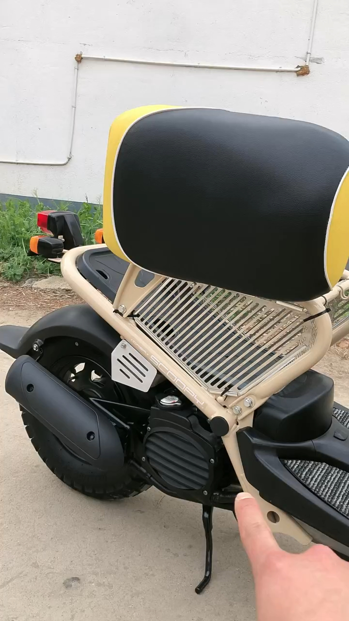 本田祖玛!喜欢机车的朋友们关注一下!