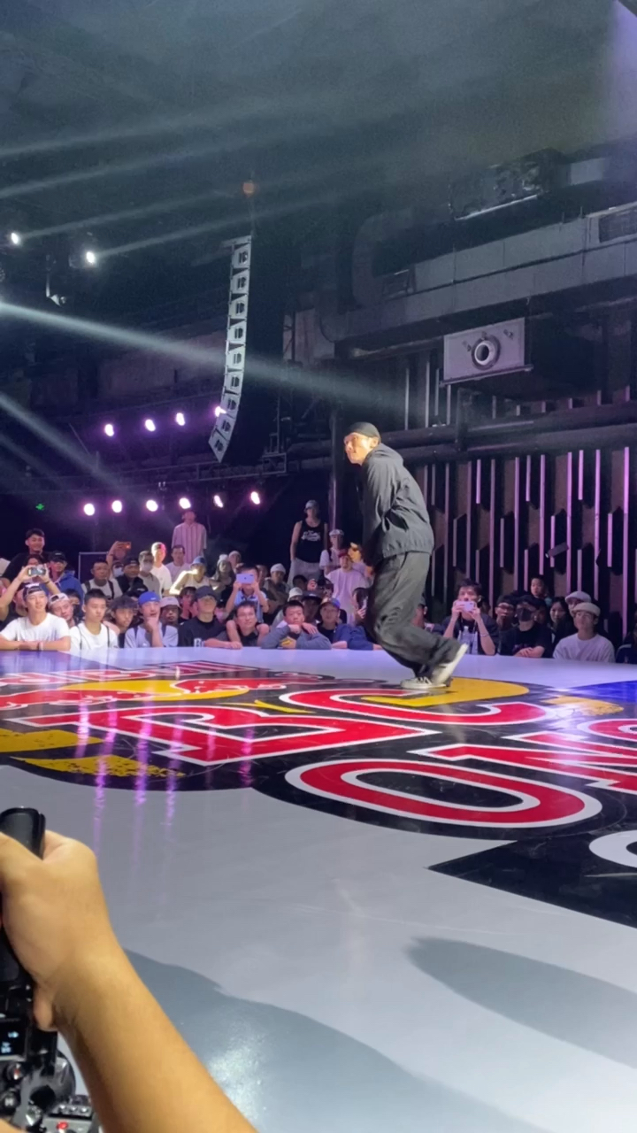 街舞中国红牛街舞大赛精彩比赛瞬间