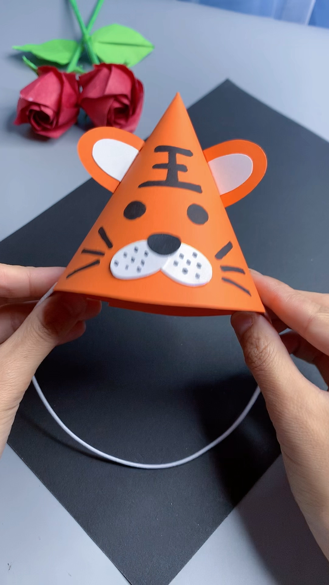 可爱的小老虎帽子手工超级简单赶紧帮小朋友收藏起来