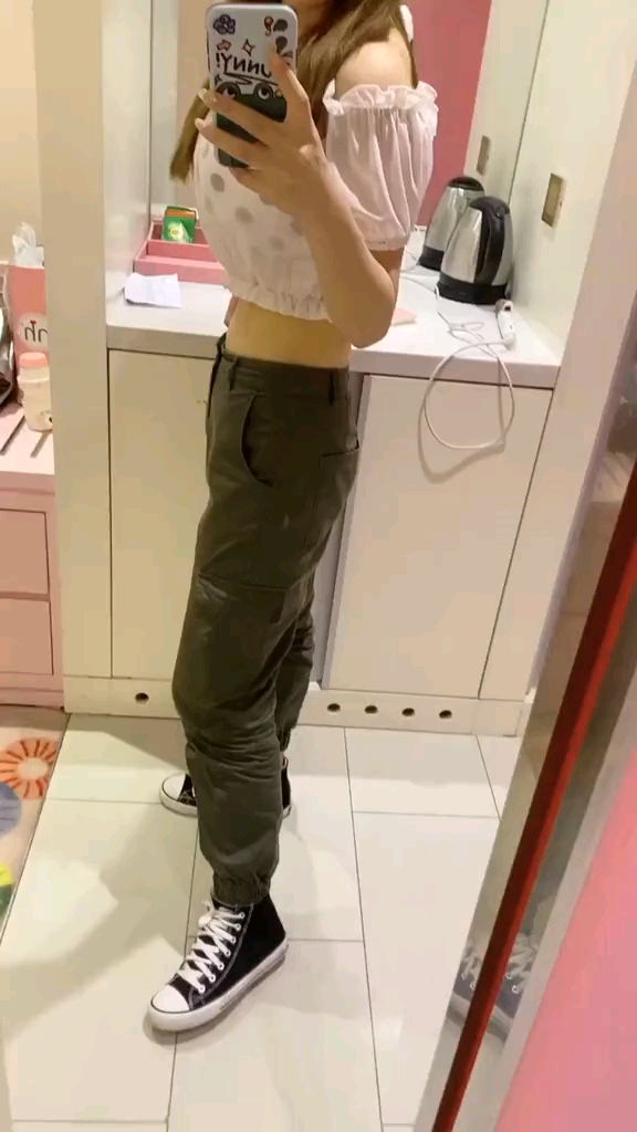 我要上热门#你们永远不知道一个女孩子的肚子能有多大,出门全凭