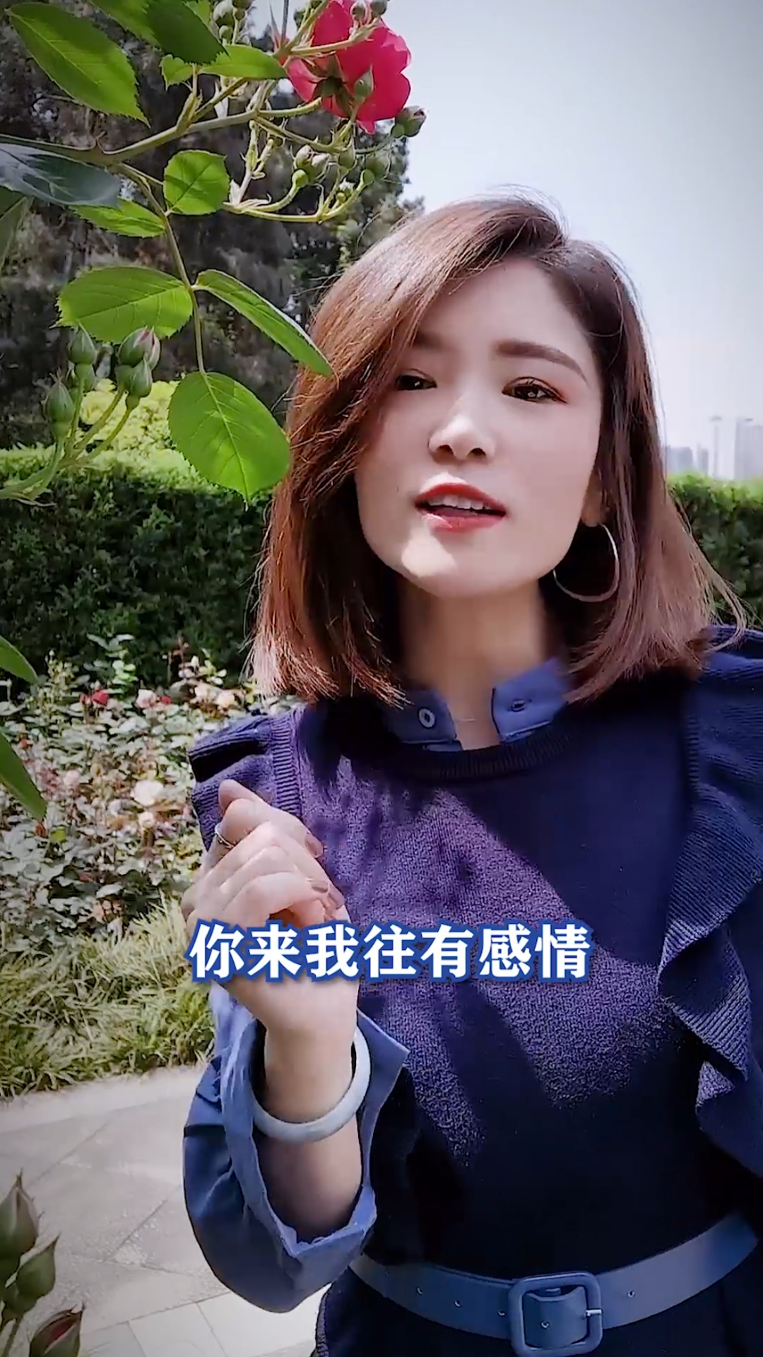 社会很单纯复杂的是人是什么歌(社会很单纯复杂的是人是什么歌词)