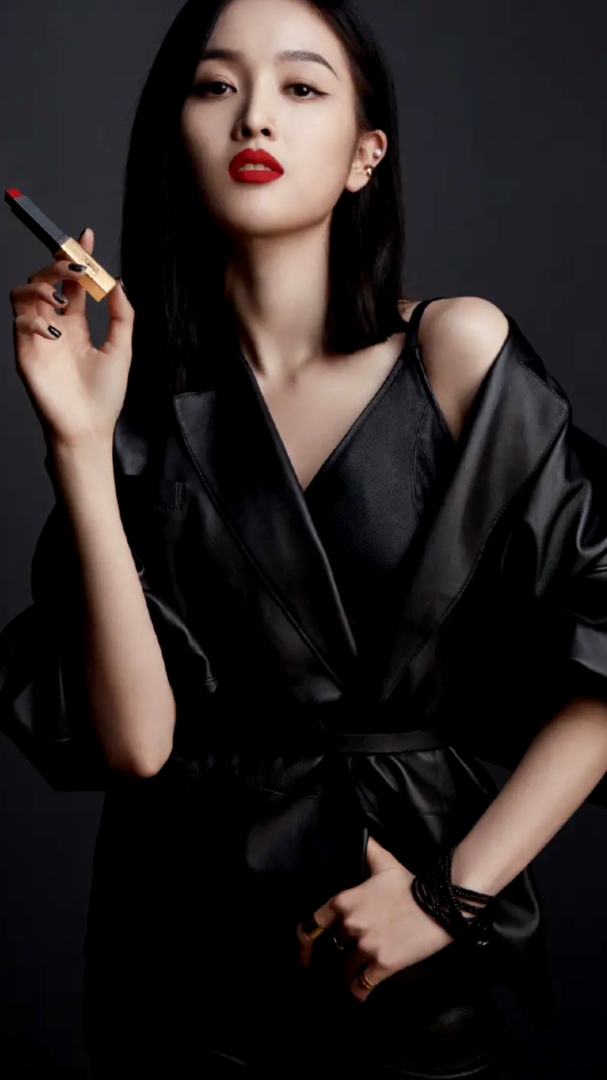 港风美女#烈焰红唇姑娘美哒哒