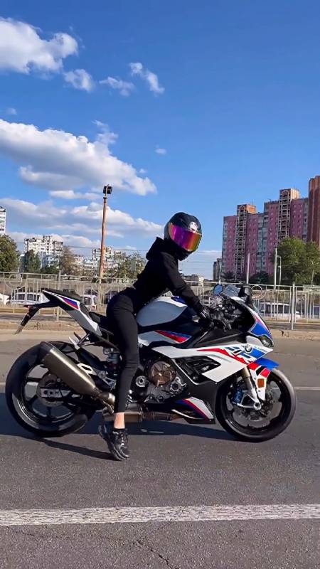 79万#街拍美女#4.17万导演!这部剧可不可以现在就播