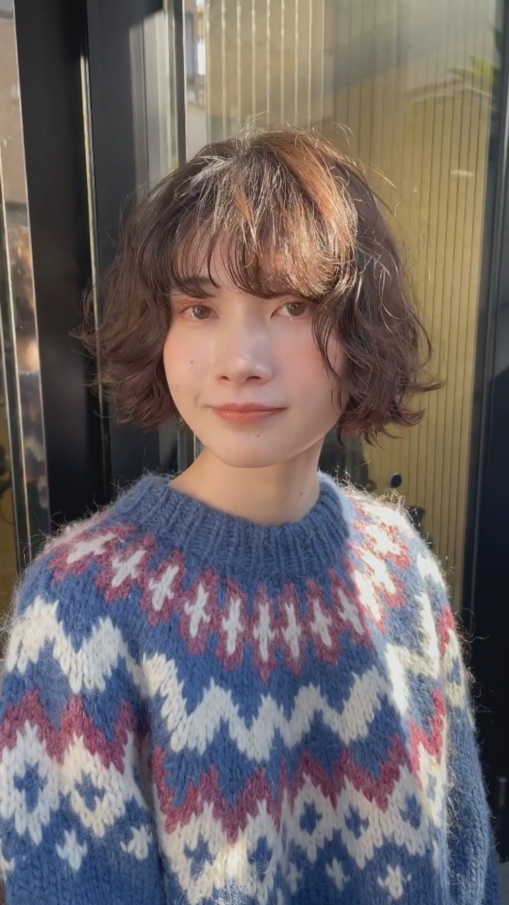 清新时尚的短发烫发喜欢吗