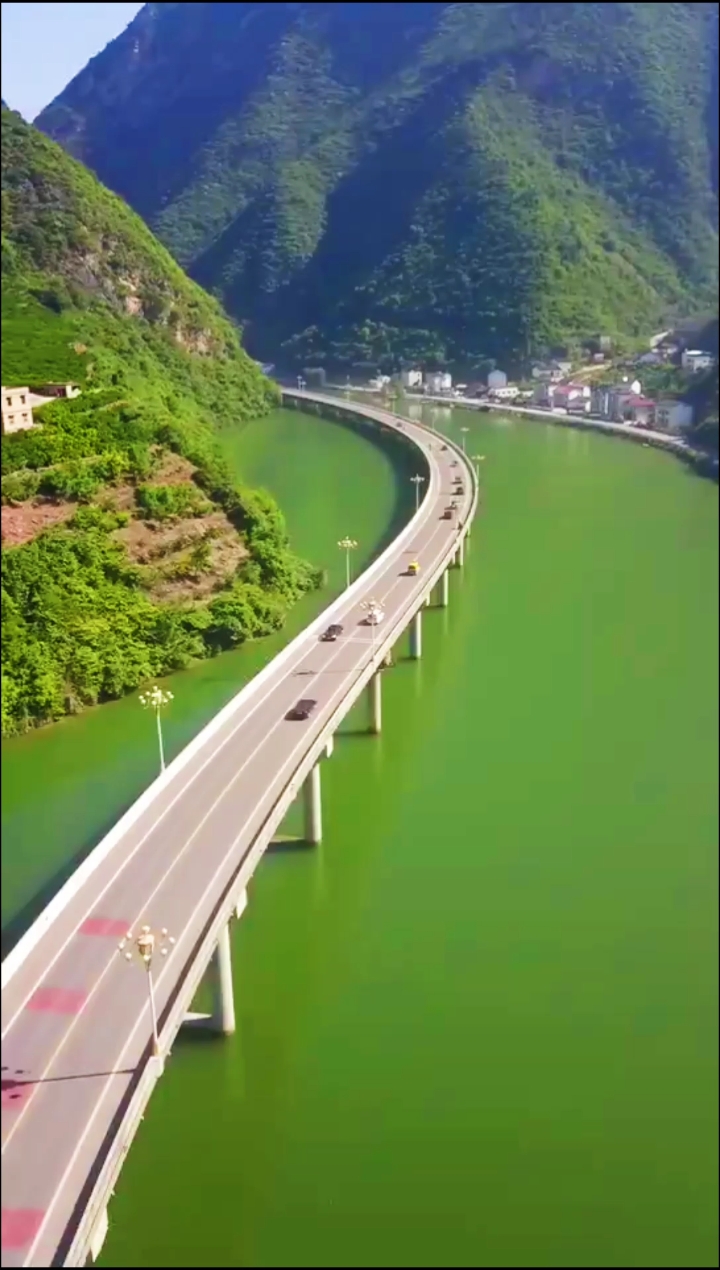 最美水上环湖公路!