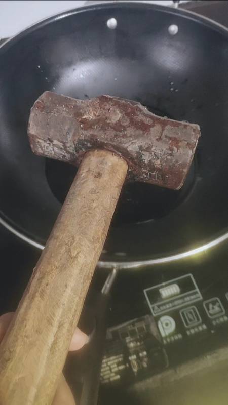 他说吃个锤子男人在外打拼不容易!从了他吧-全民小视频
