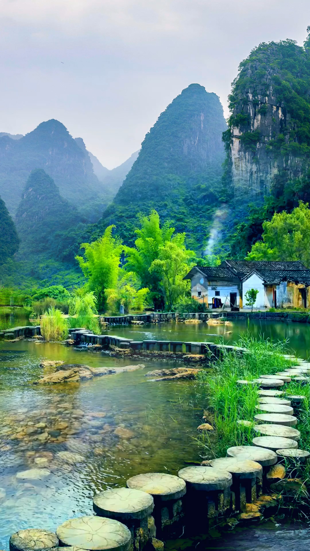 半山深处有人家,依山傍水远繁华;无为不做俗尘事,轻煮岁月慢煮茶!