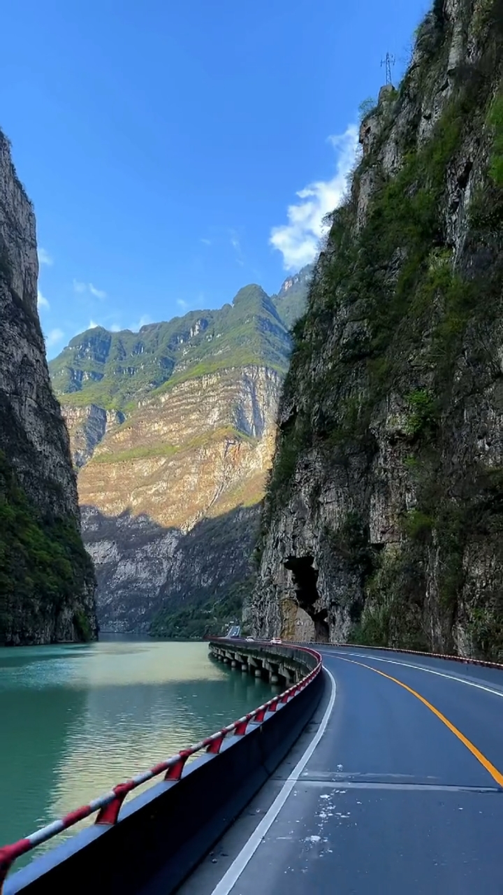 金口河大峡谷#最美的时光就是游览金口大峡谷