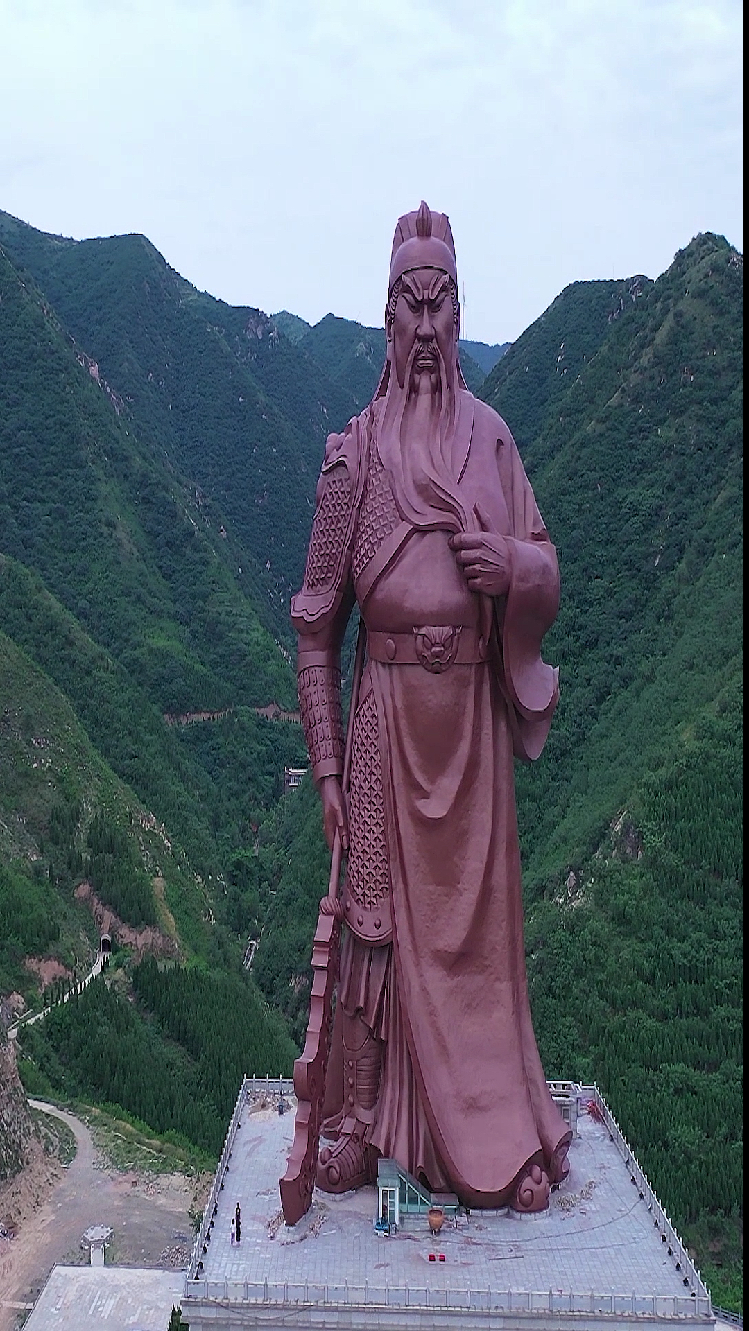 关公故里运城这座关公像,号称中国第一高.