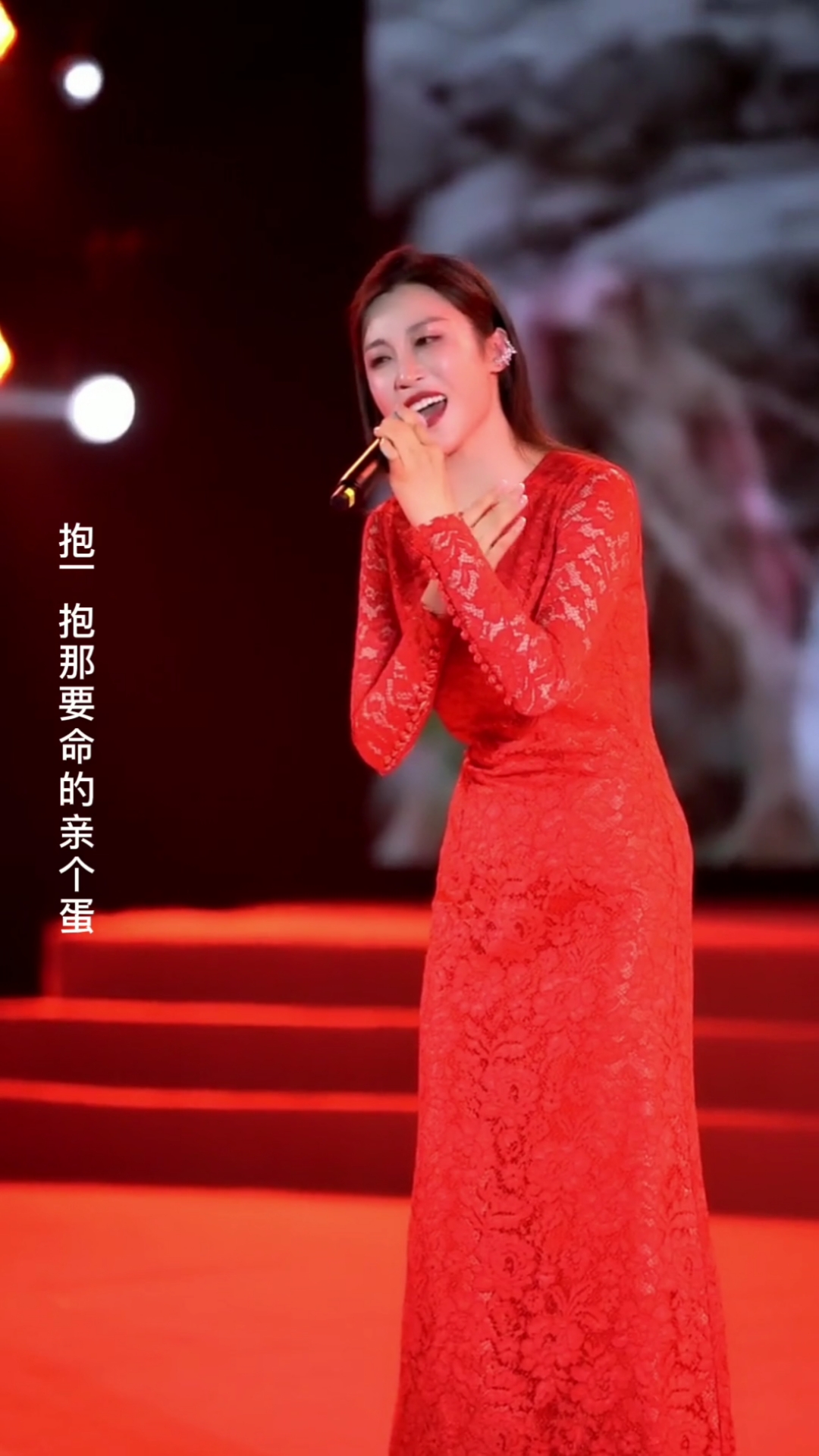 郭涛《山那边》久唱不衰