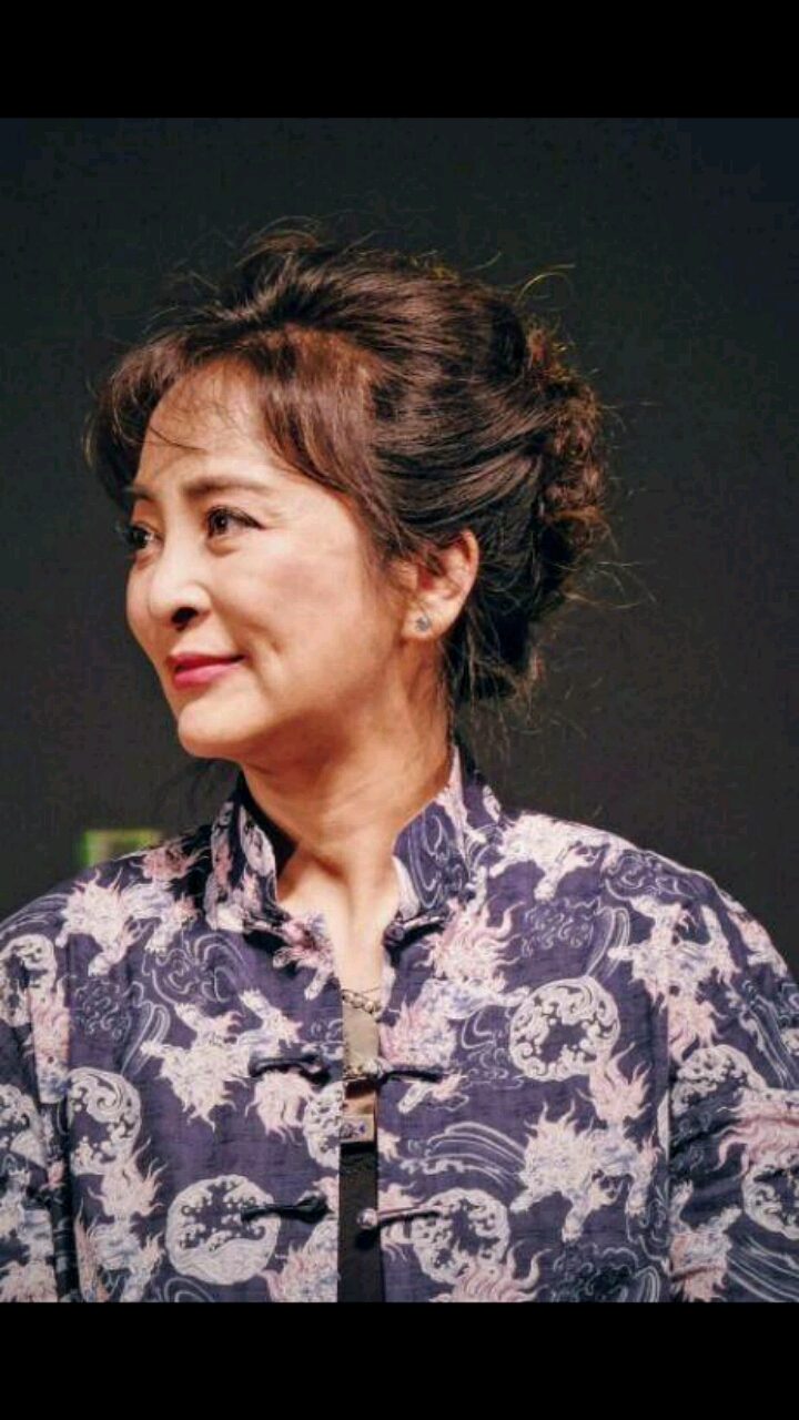 五十玫瑰:李勤勤