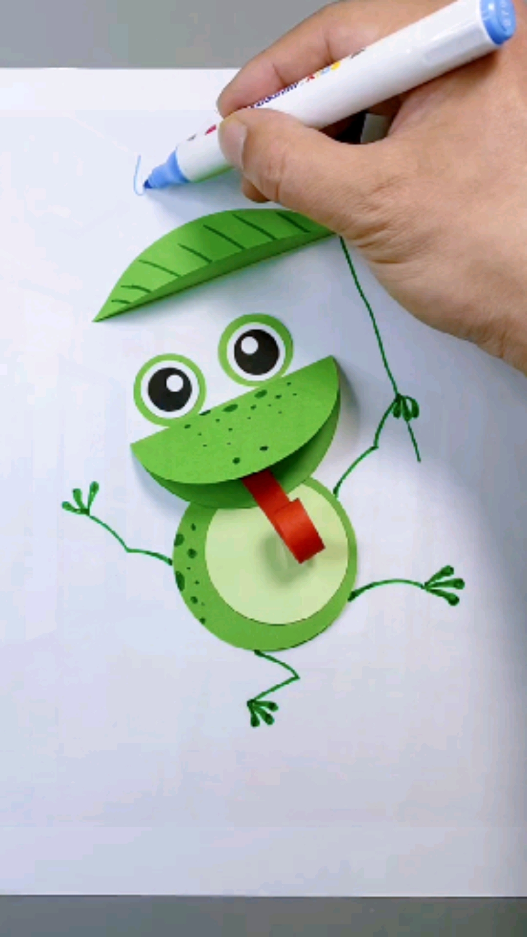 手工制作春天来了可爱的小青蛙快和孩子一起做起来吧