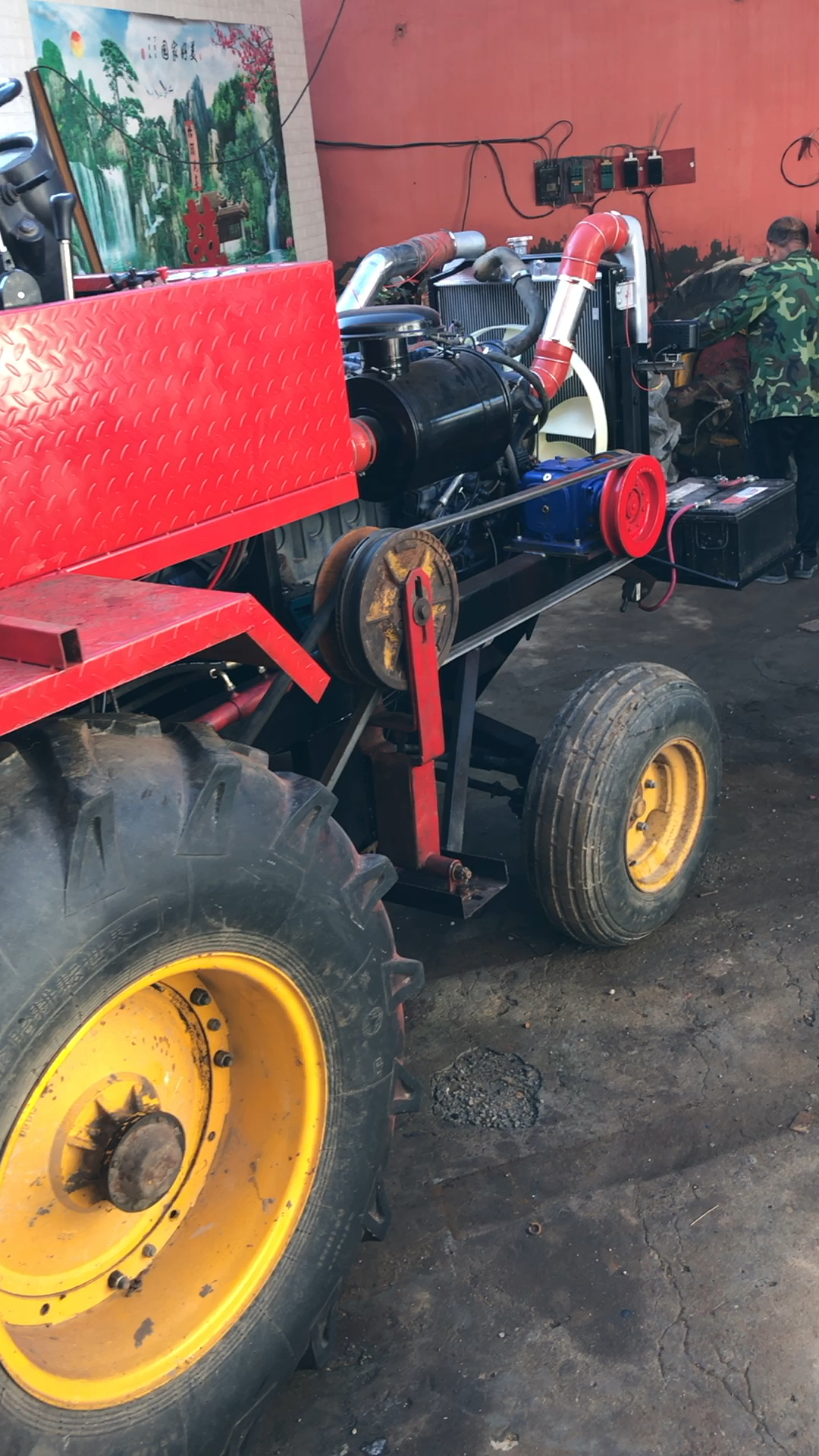 无级变速340匹大马力拖拉机