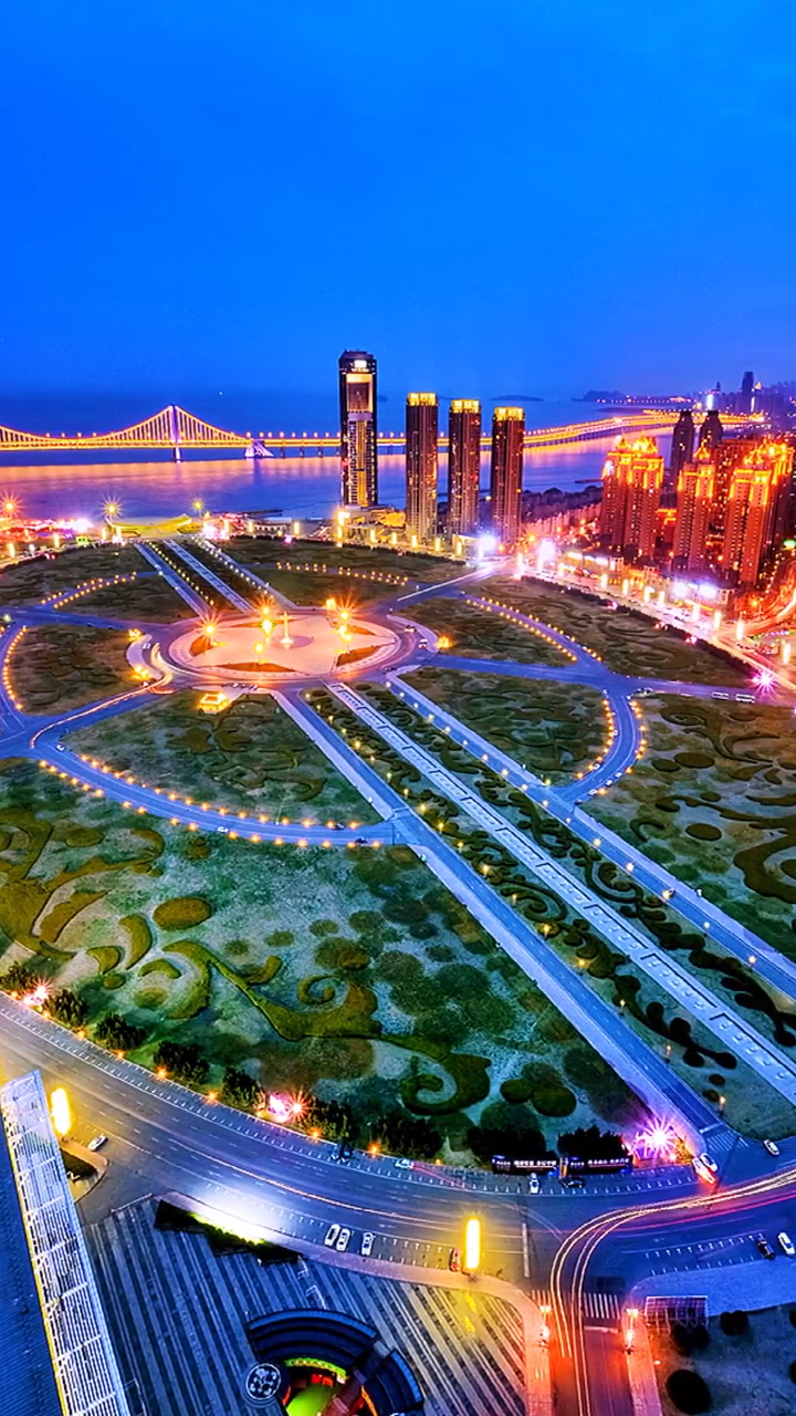 亚洲最大的室外广场也确实太壮观国内想超越它挺困难