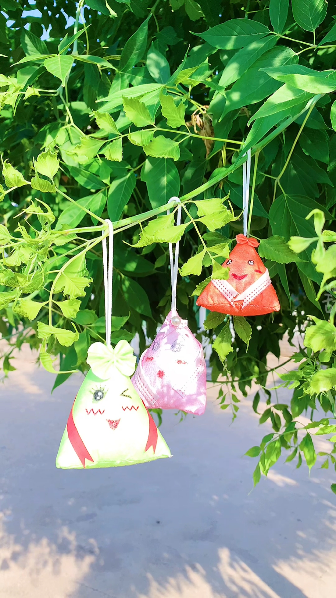 端午#用口罩做一个可爱的粽子捏捏乐!提前祝大家端午安康!-度小视