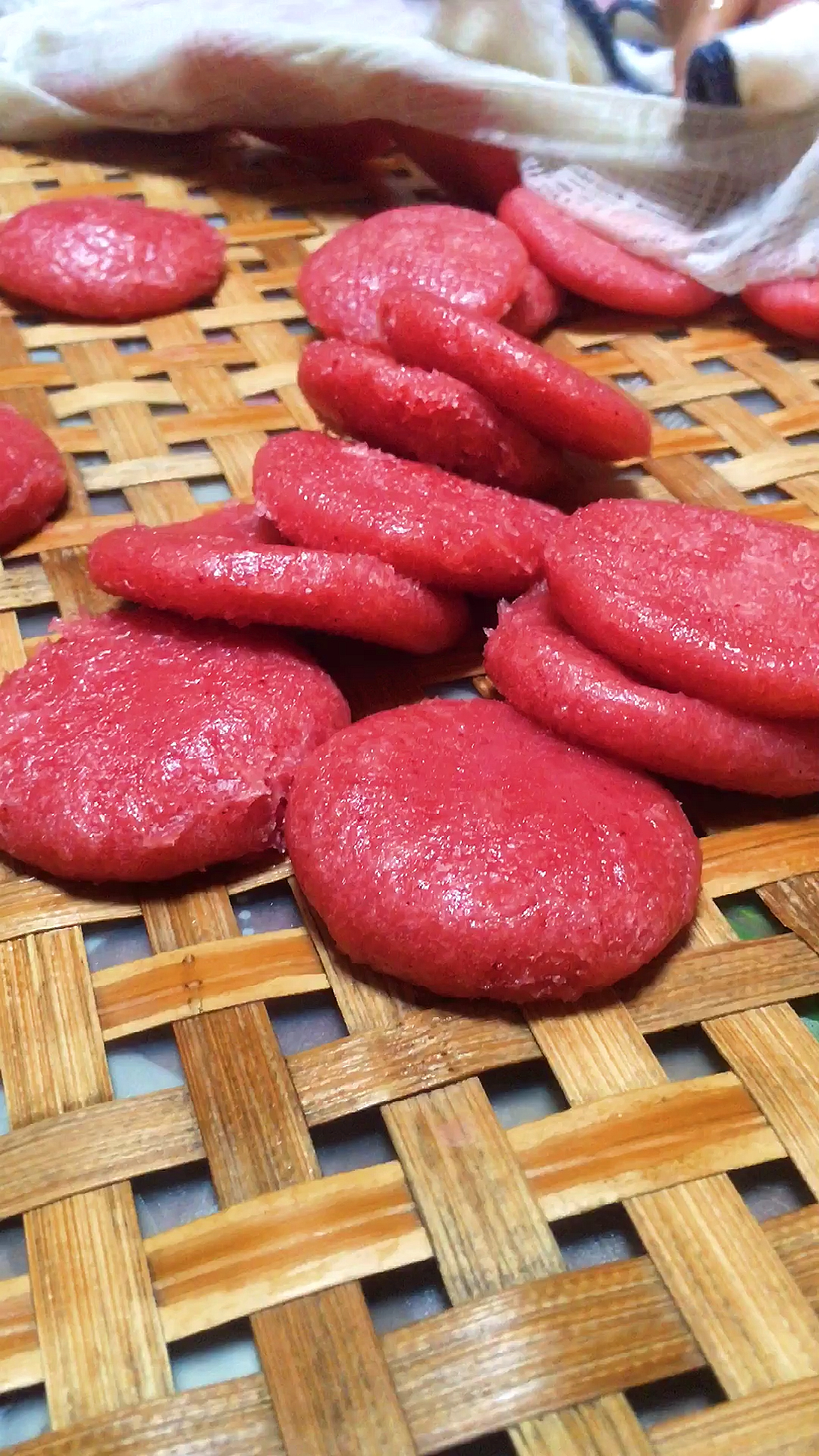 梅州#客家客家红粄里,做好事必备等路!