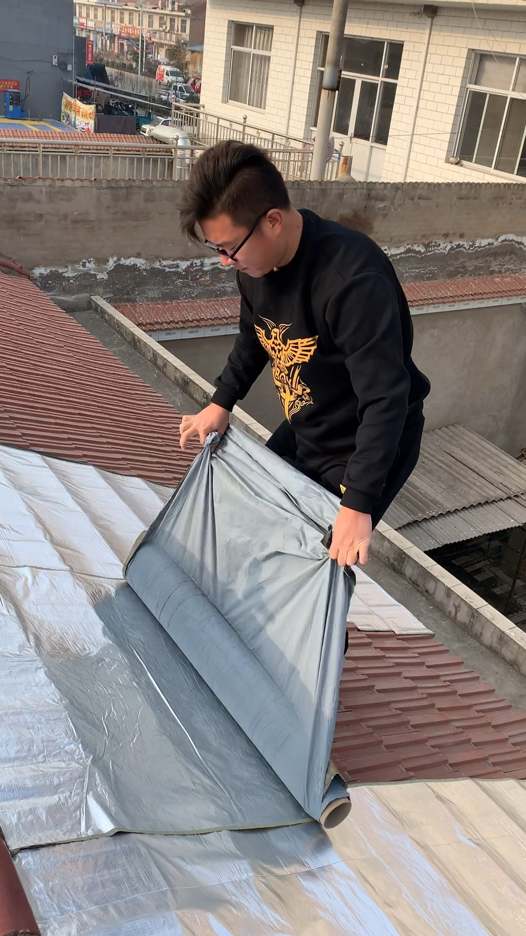 防水补漏#房顶漏水直接贴,用它一撕一贴就可以