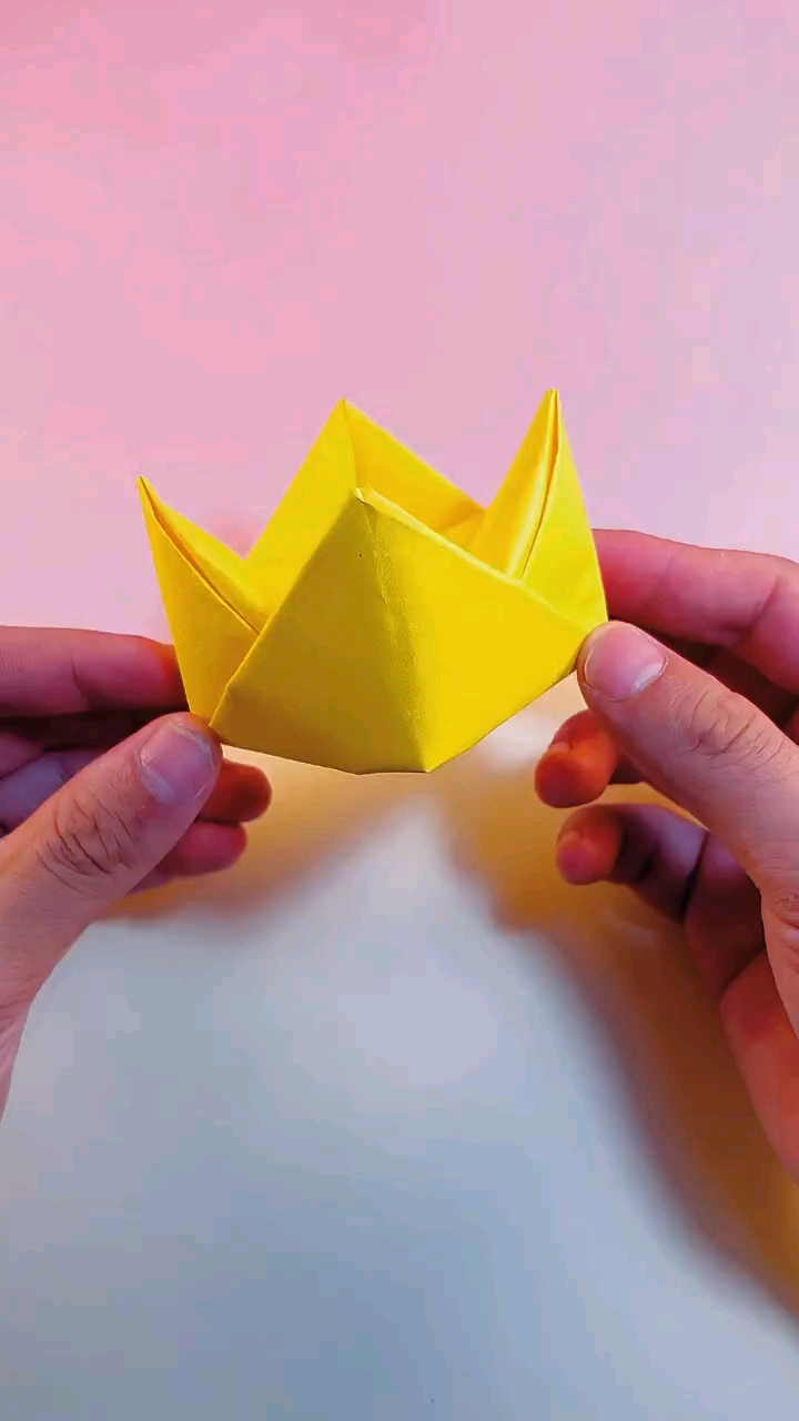 手工制作一张纸一个迷你小皇冠简单好玩