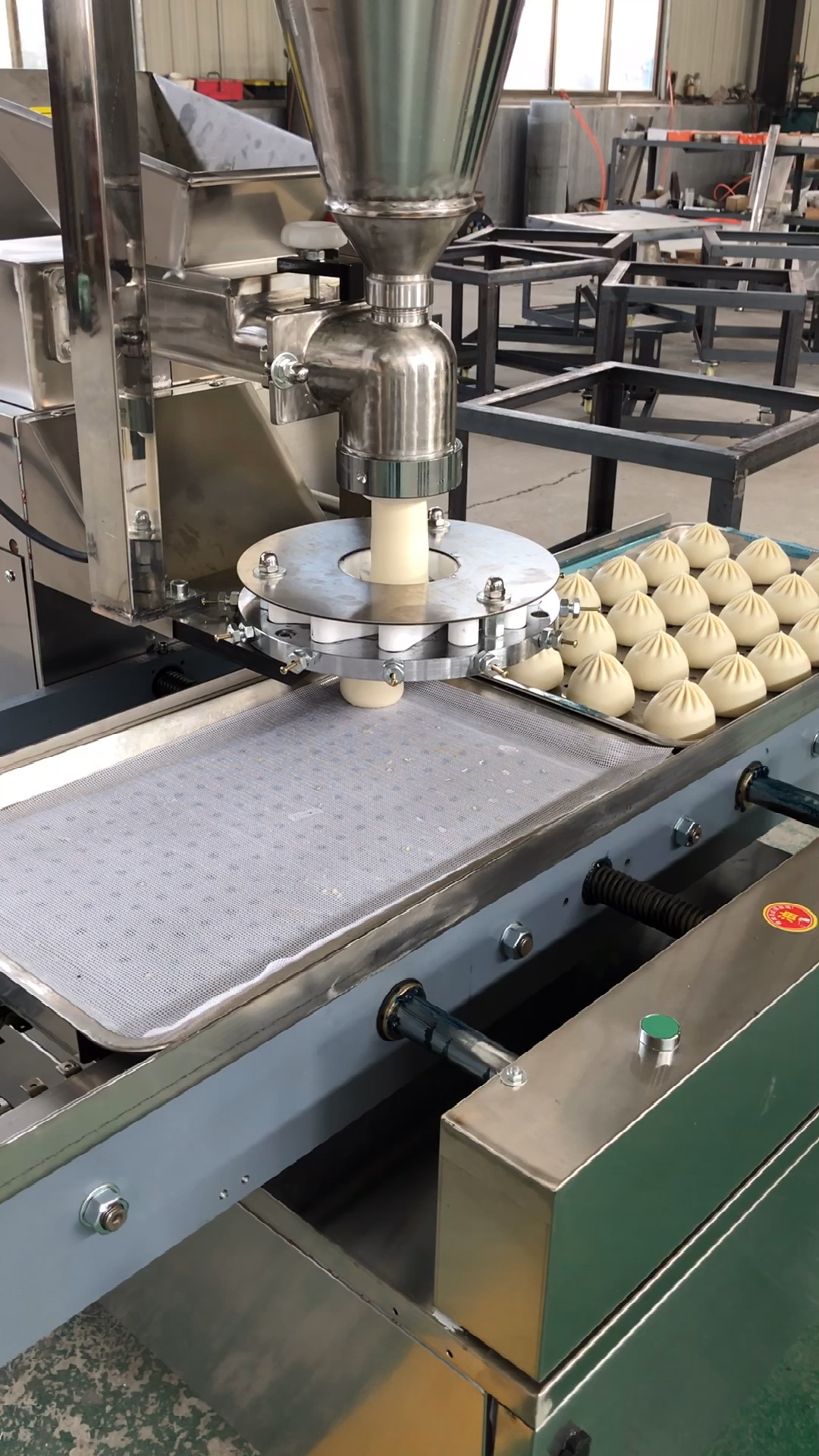 包子摆盘机整齐摆放省时省力