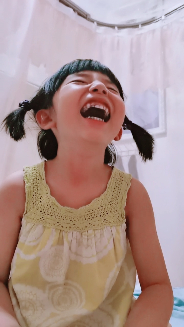 搞笑萌娃#这治愈的笑希望能带给所有人愉悦的一天!