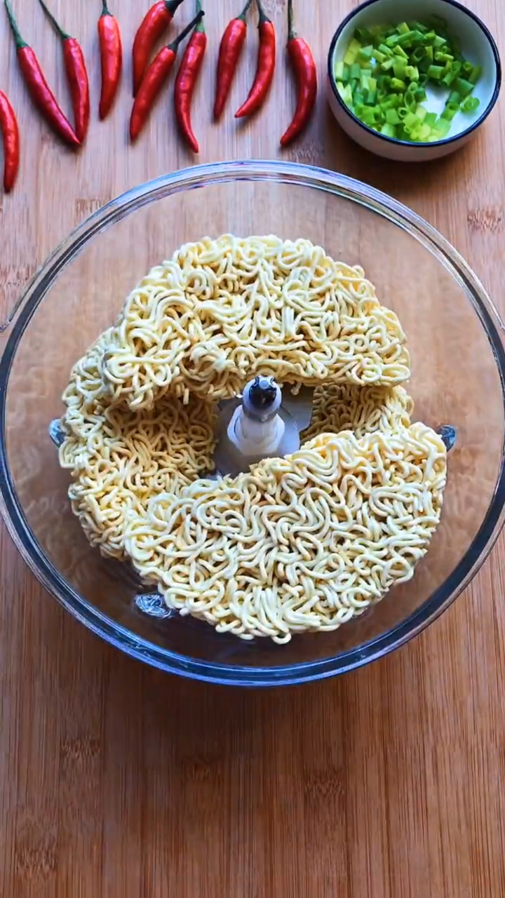 我要上热门#你真的懂泡面吗?泡面打碎更好吃