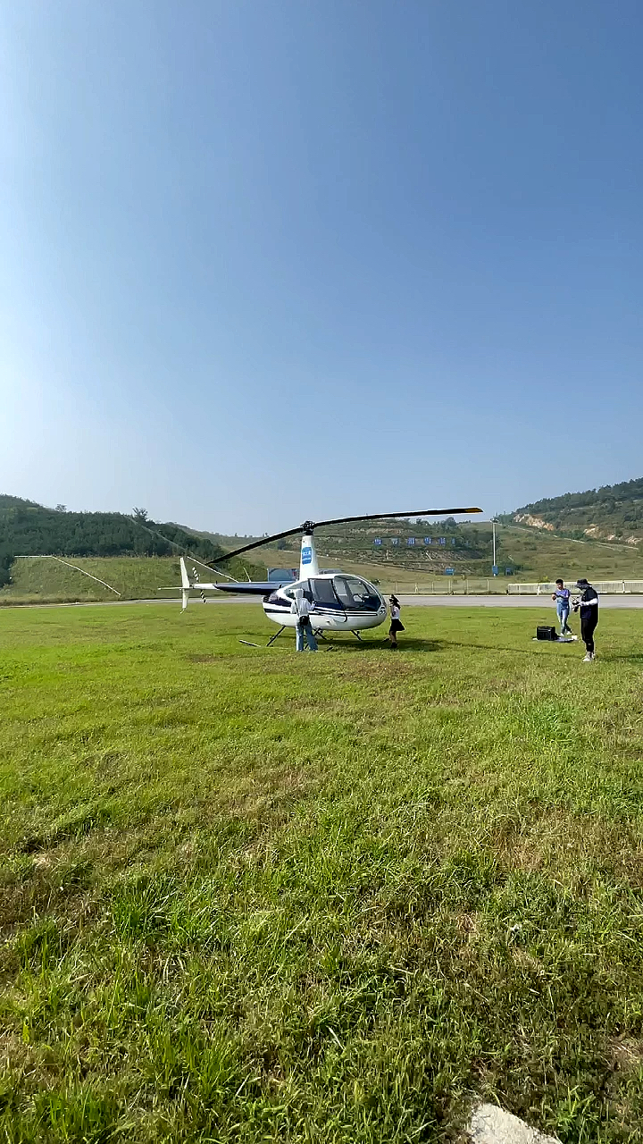 十一国庆到雪野湖游玩啦有直升机草坪带孩子涨涨见识