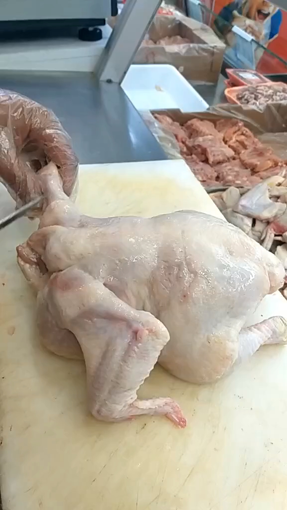 鸡肉#分解鸡肉,大家看看这个手法怎么样?