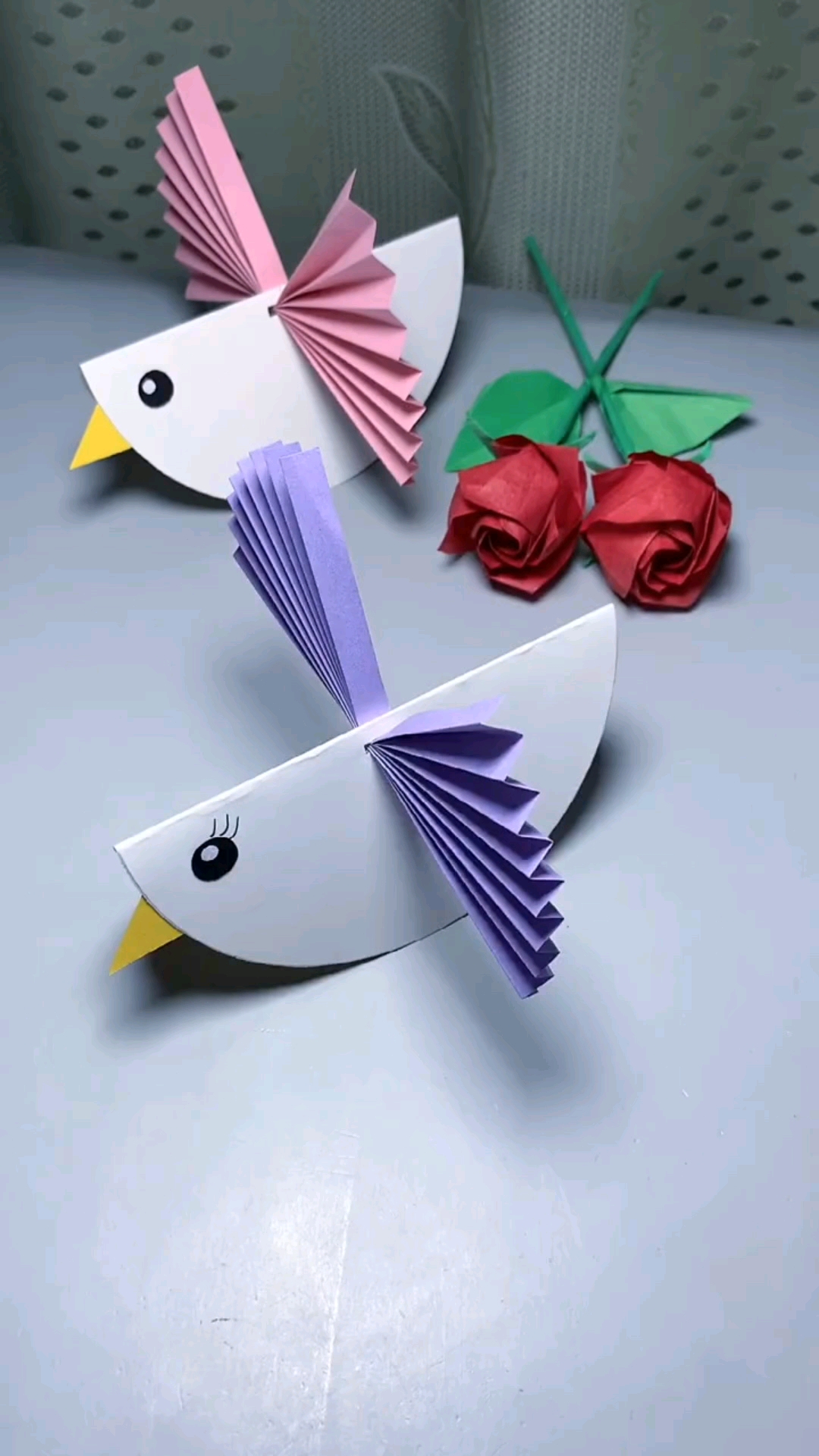 手工制作#国庆节快到了,和孩子一起做个和平鸽,简单又好玩-度小视