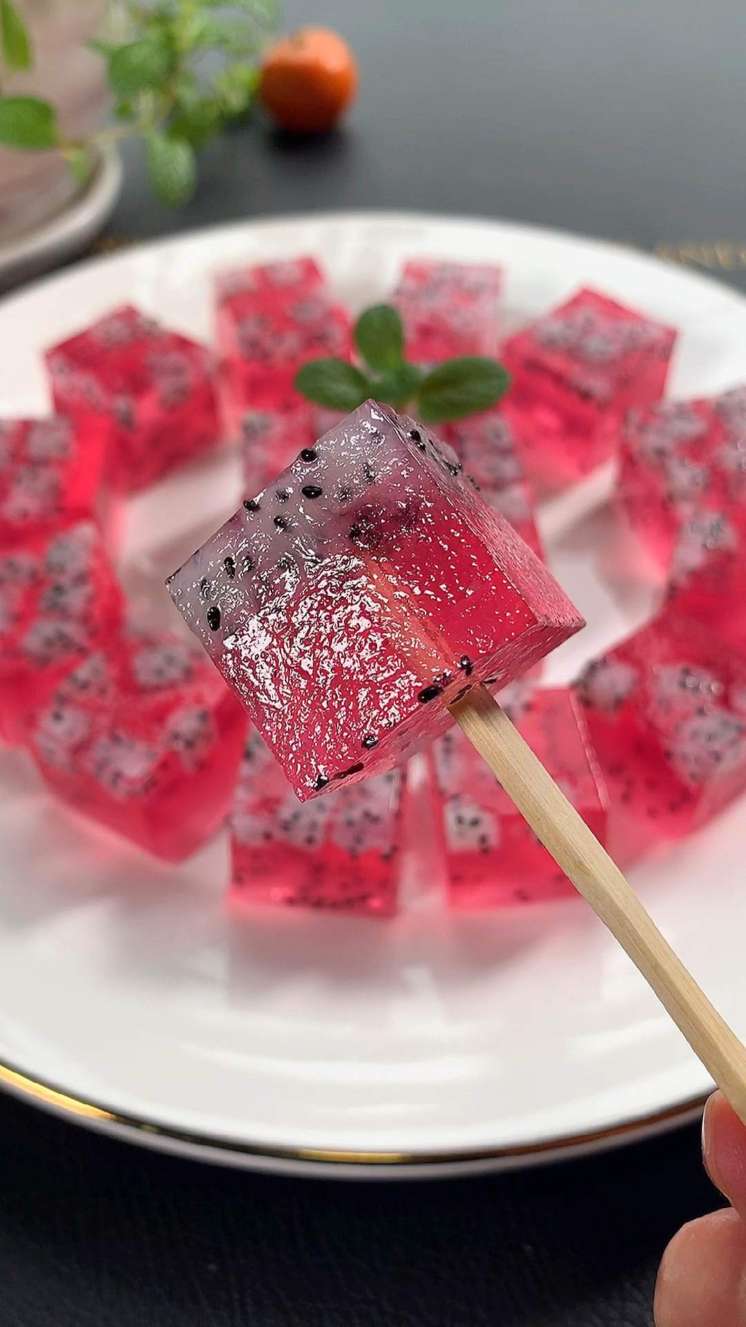 美食#在家给熊孩子做火龙果果冻,干净又卫生,再也不去买色素果冻了