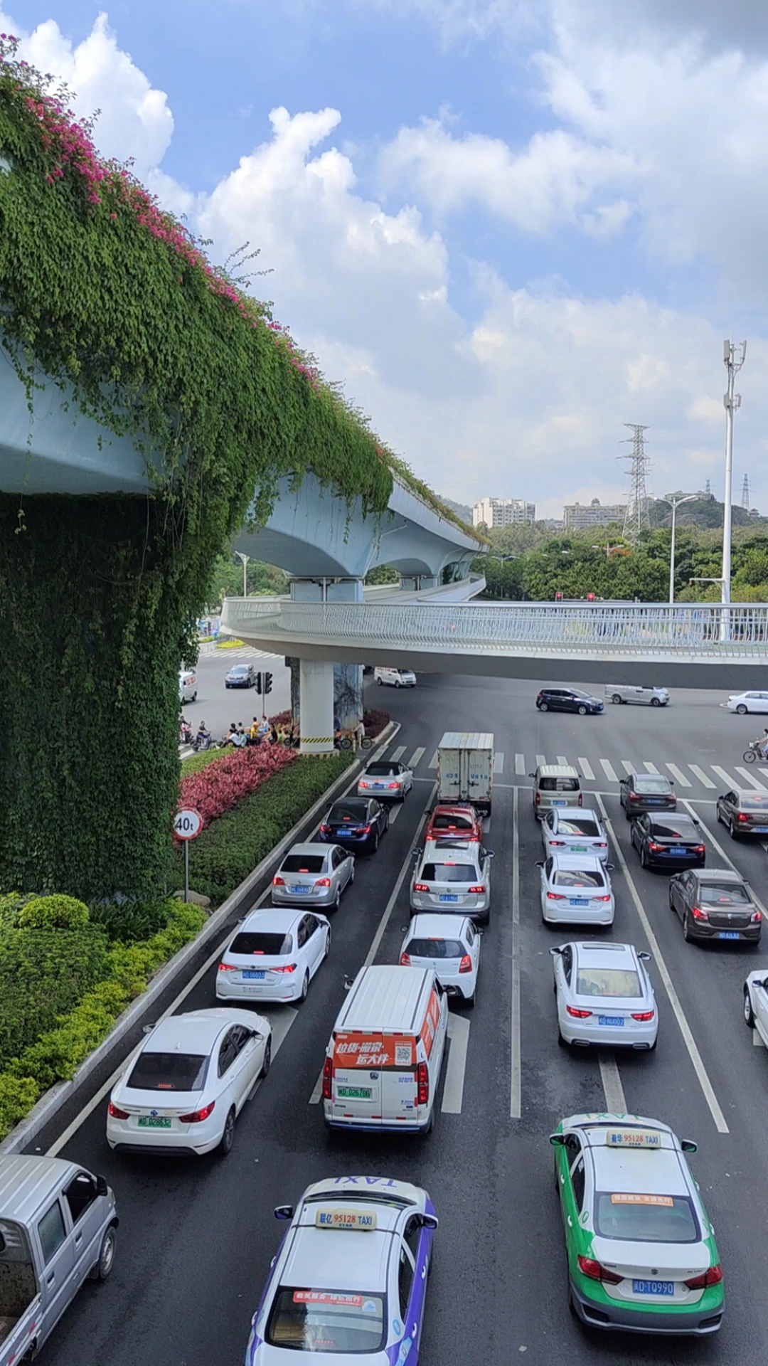 空中自行车道也是厦门一道靓丽的风景线