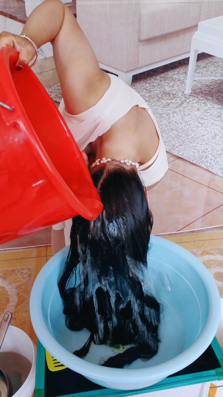 邯郸第一长发女#这样洗头可以减少断发脱发